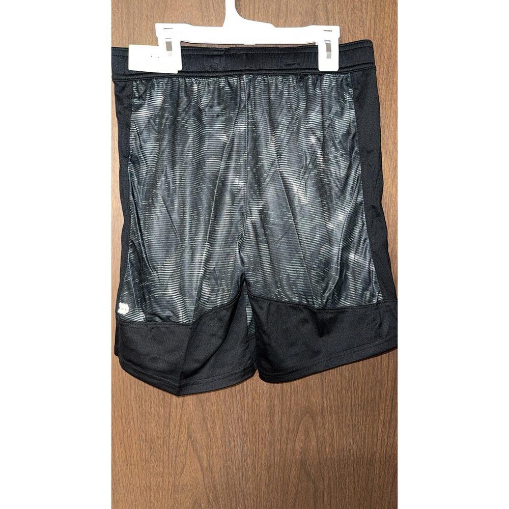 NWT Boys Size L (12/14) All In Motion Court Shorts